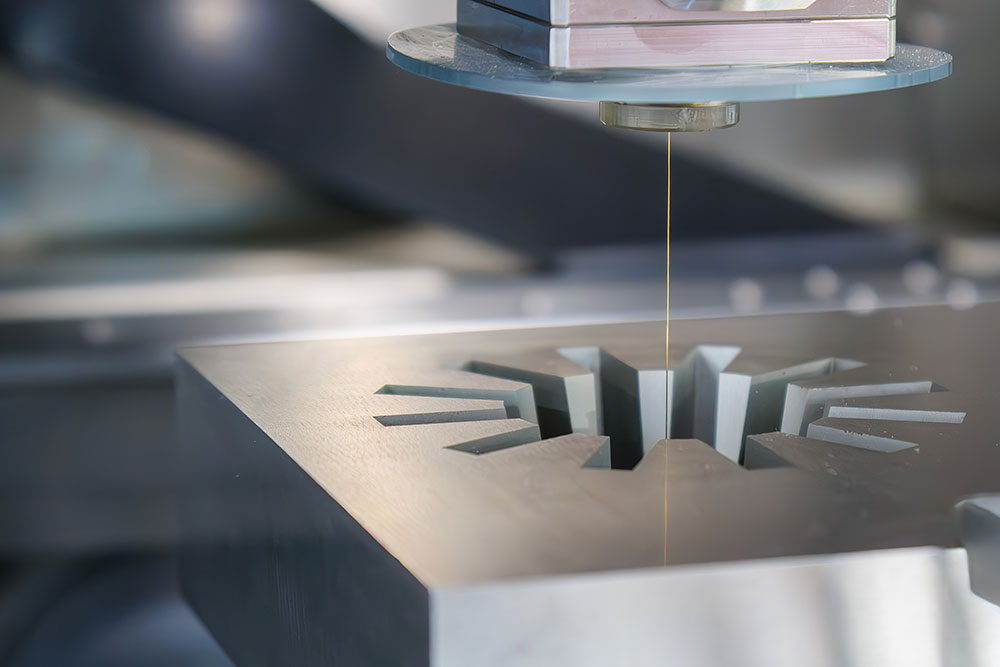 Electrical Discharge Machining (EDM) Electrical Discharge Machining (EDM)